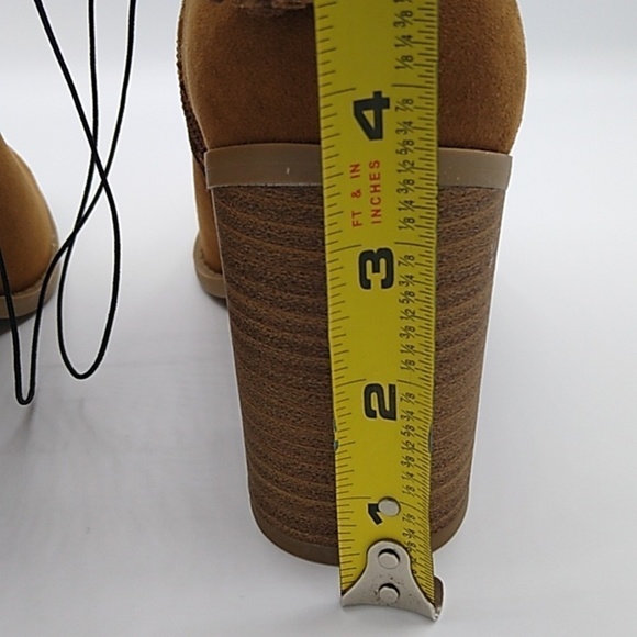 NWOT Universal Thread Women's Clare Heeled Booties - Picture 15 of 15